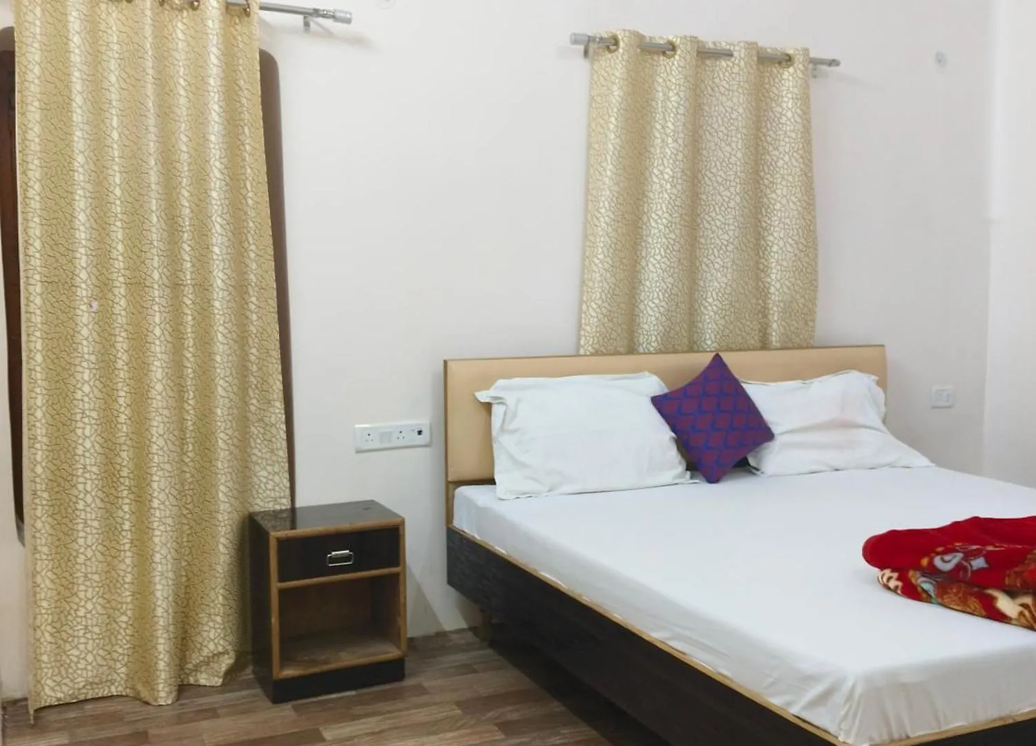 Shivohm Inn Homestay 400 Mtrs From Kashi Vishwanath Temple Varanasi 0*,